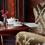 Atlas Deluxe Ξενοδοχείο 4*