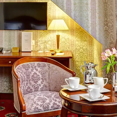 Hotel Atlas Deluxe Lviv