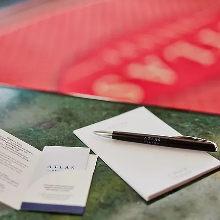 Atlas Deluxe Hotel 4*