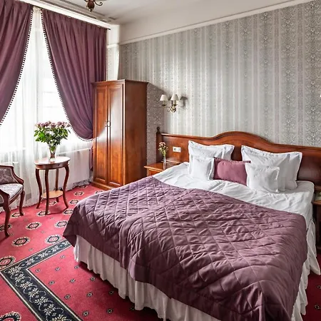 Atlas Deluxe Lviv