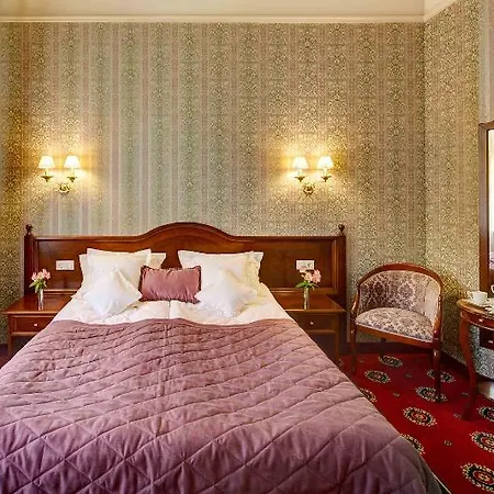Atlas Deluxe Hotel