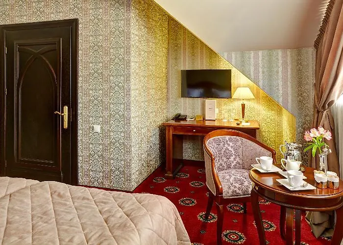 Atlas Deluxe 4* Lviv