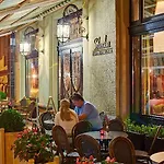 Готель атлас делюкс 4*