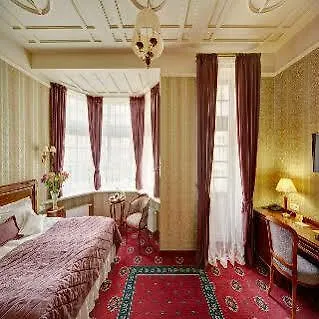 Atlas Deluxe Szálloda Lviv