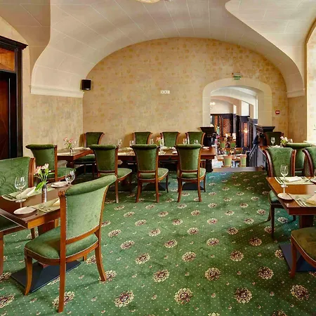 Atlas Deluxe Hotel