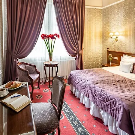 Atlas Deluxe 4* Lviv