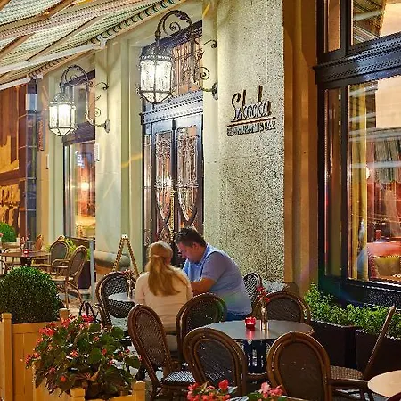 Готель атлас делюкс 4*