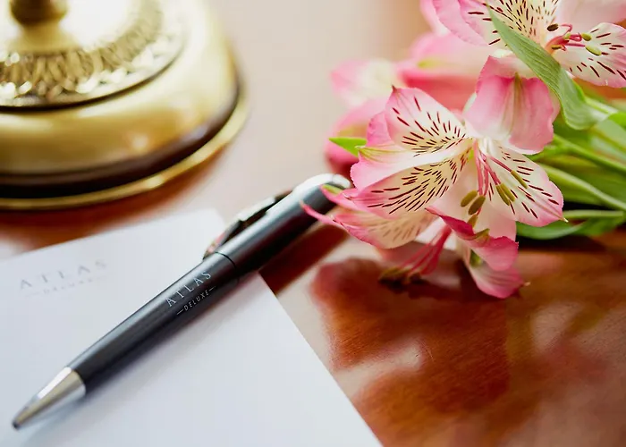 ホテル Atlas Deluxe リヴィウ