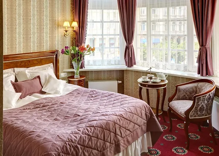 Atlas Deluxe Ξενοδοχείο 4*