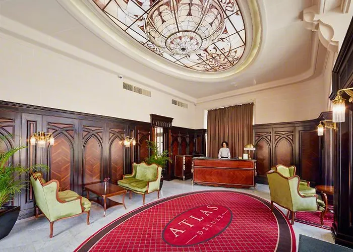 Atlas Deluxe Λβιβ