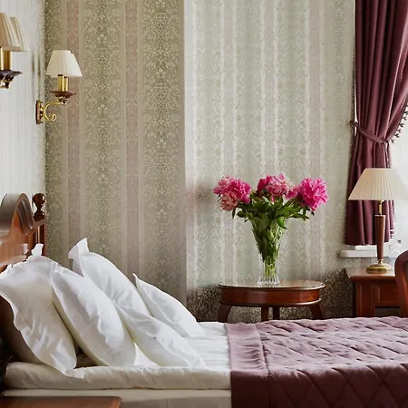 Atlas Deluxe 4* Lviv