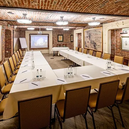 Atlas Deluxe Szálloda