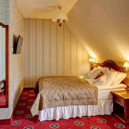 Atlas Deluxe Szálloda Lviv